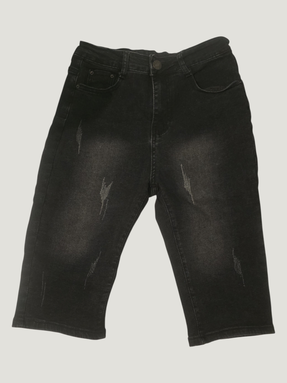 Women's Black Distressed Stretch Jeans Capris.     NWOT